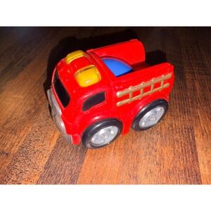 Fisher-Price Little People Wheelies Fire Truck Red Toy Vehicle Smiling‎ Face